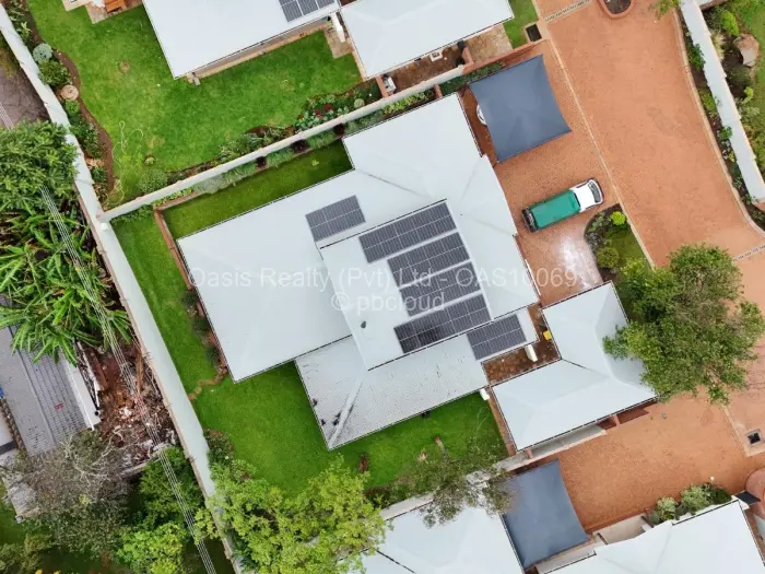 Townhouse/Cluster for Sale in Chisipite, Harare