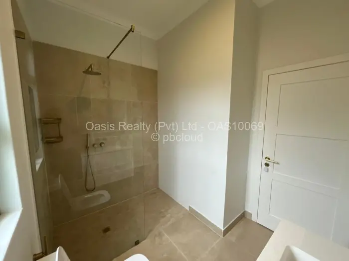 Townhouse/Cluster for Sale in Chisipite, Harare