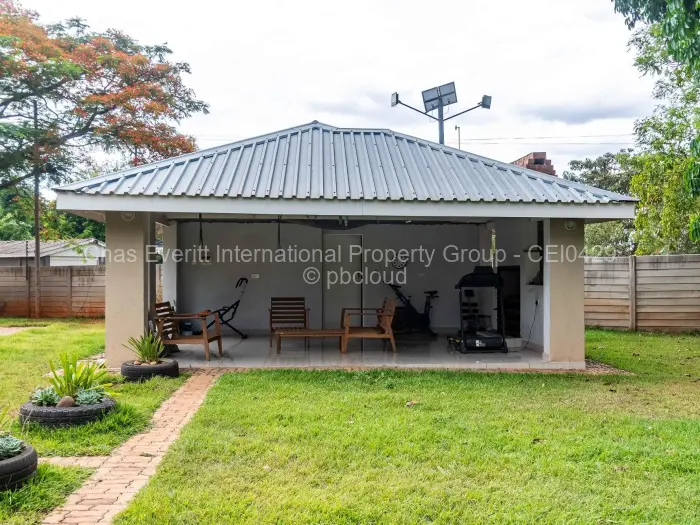 5 Bedroom House for Sale in Mount Pleasant, Harare