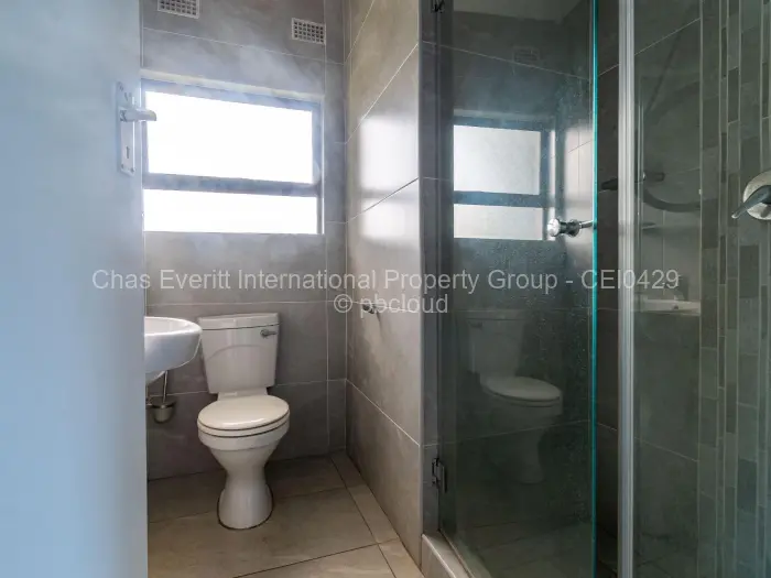 5 Bedroom House for Sale in Mount Pleasant, Harare