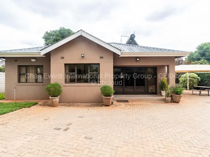 5 Bedroom House for Sale in Mount Pleasant, Harare