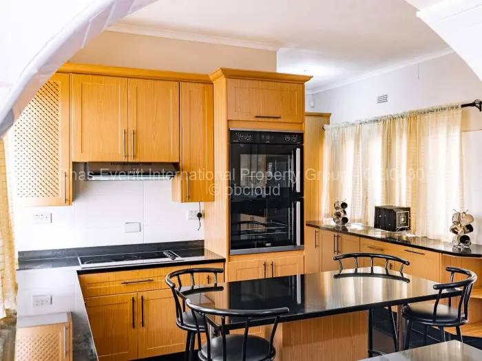 5 Bedroom House to Rent in Glen Lorne, Harare