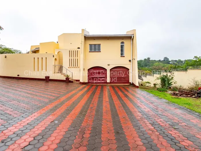 5 Bedroom House to Rent in Glen Lorne, Harare