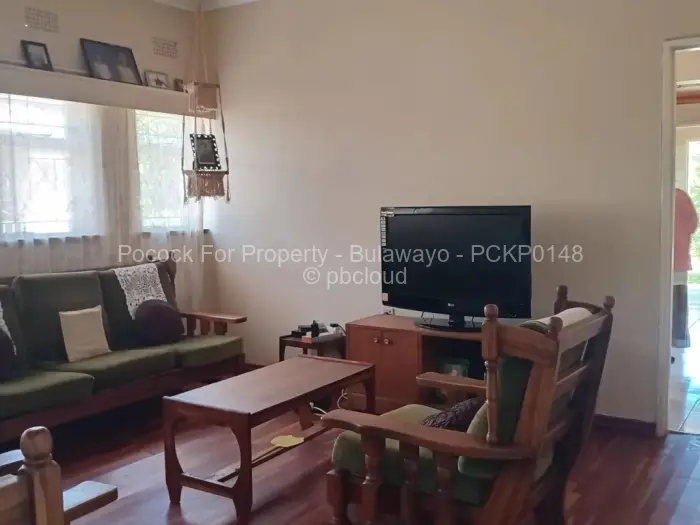 4 Bedroom House for Sale in Morningside Byo, Bulawayo