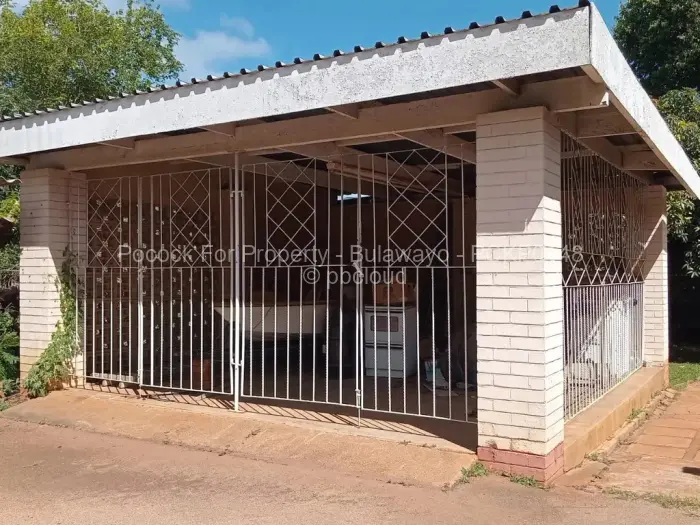 4 Bedroom House for Sale in Morningside Byo, Bulawayo