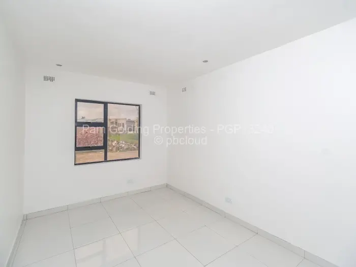 Townhouse/Cluster for Sale in Arlington, Harare