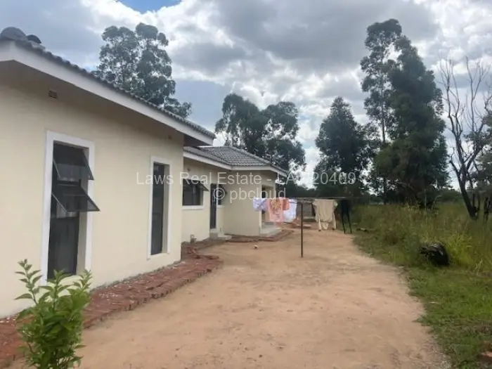 4 Bedroom House for Sale in Ruwa, Ruwa