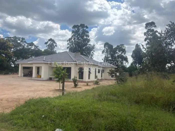 4 Bedroom House for Sale in Ruwa, Ruwa