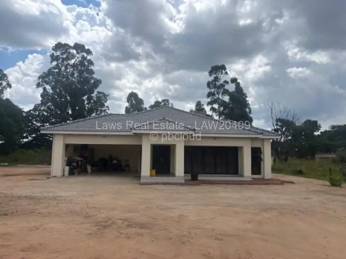 4 Bedroom House for Sale in Ruwa, Ruwa