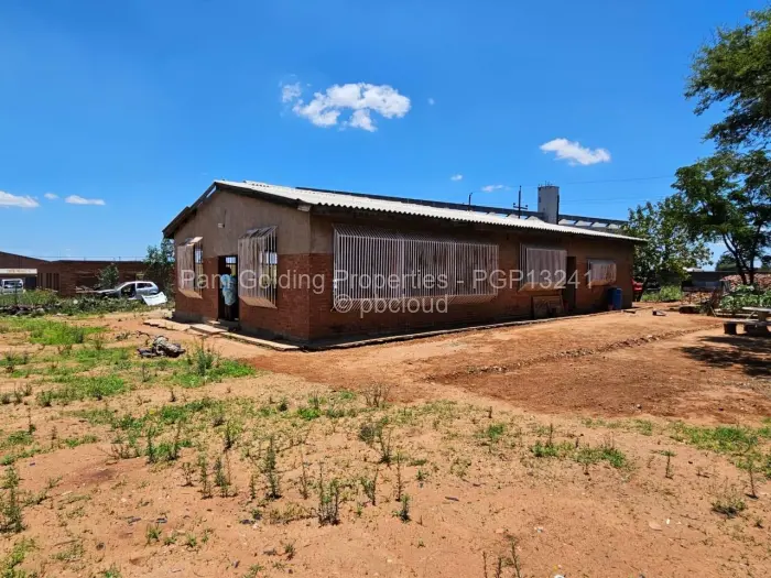 Commercial Stand for Sale in Kelvin West, Bulawayo