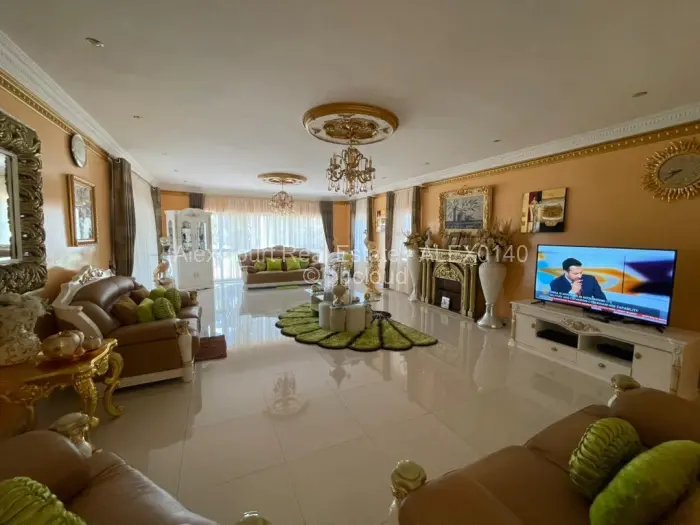 6 Bedroom House for Sale in Gletwin Park, Harare