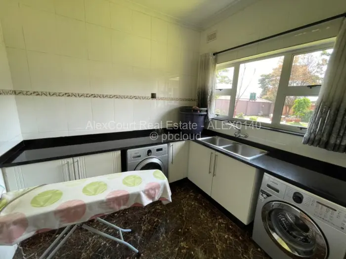 6 Bedroom House for Sale in Gletwin Park, Harare