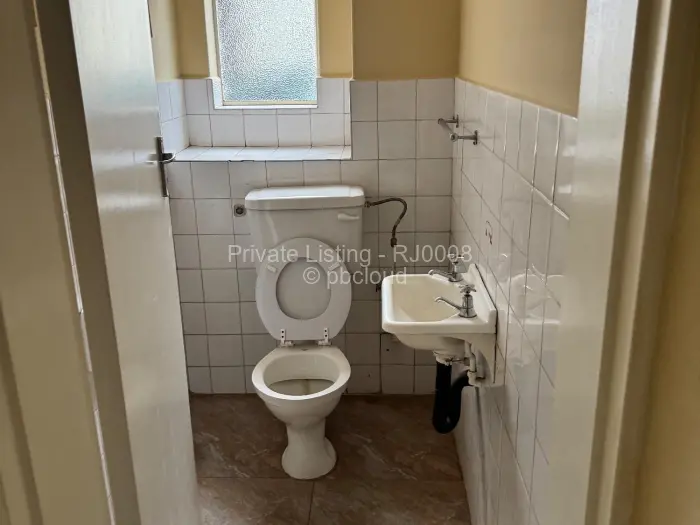 Townhouse/Cluster to Rent in Avenues, Harare