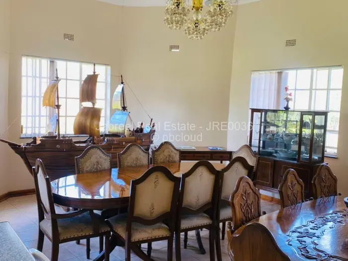 Commercial Stand for Sale in Damofalls, Damofalls