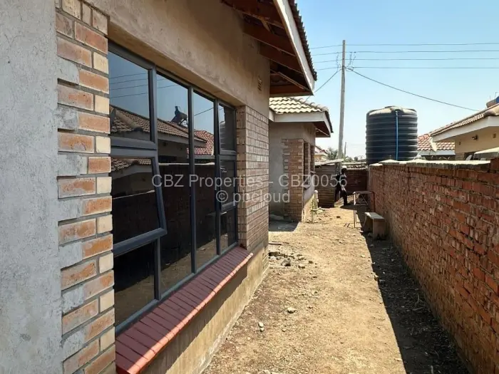 4 Bedroom House for Sale in Madokero Estates, Harare