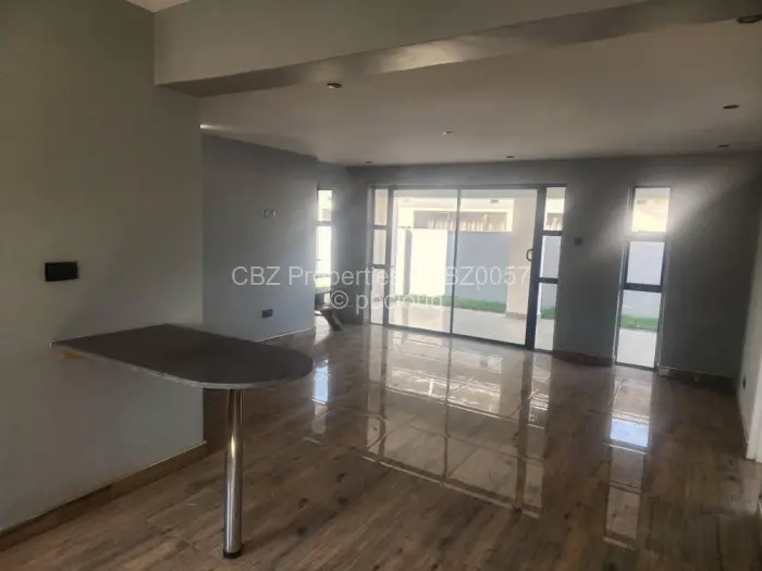 Townhouse/Cluster for Sale in Arlington, Harare