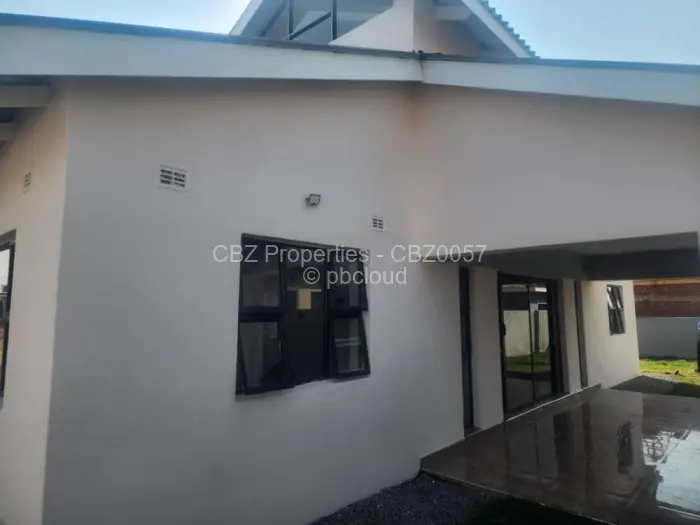 Townhouse/Cluster for Sale in Arlington, Harare