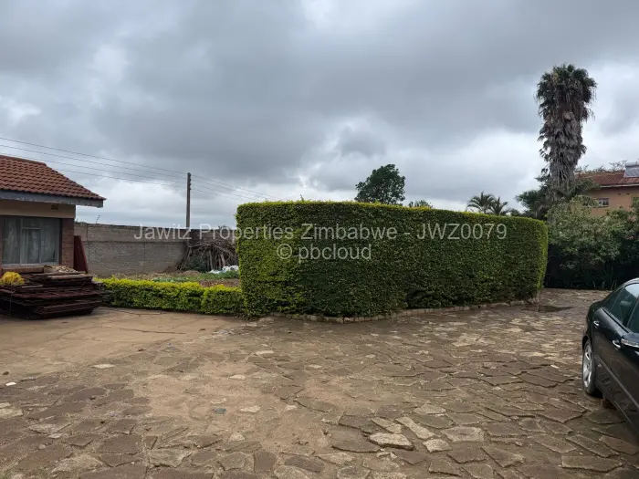 5 Bedroom House for Sale in Gunhill, Harare