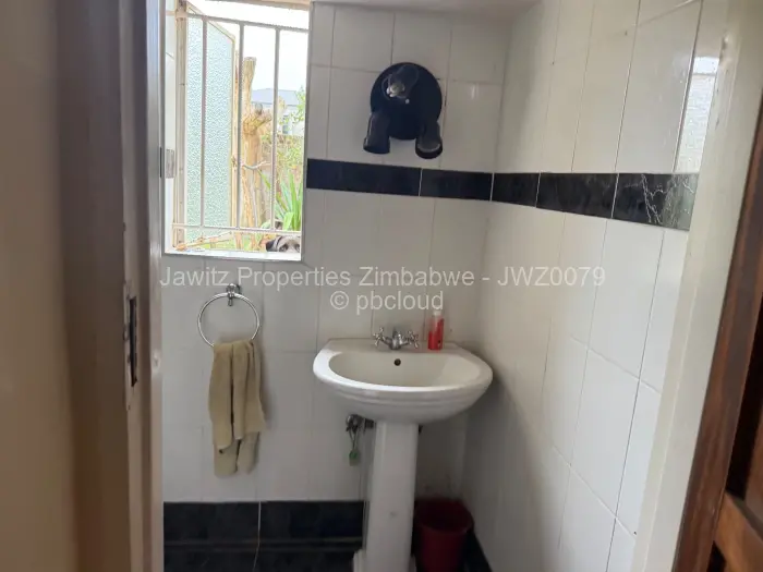 5 Bedroom House for Sale in Gunhill, Harare