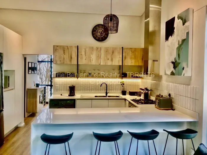 Townhouse/Cluster to Rent in Vainona, Harare