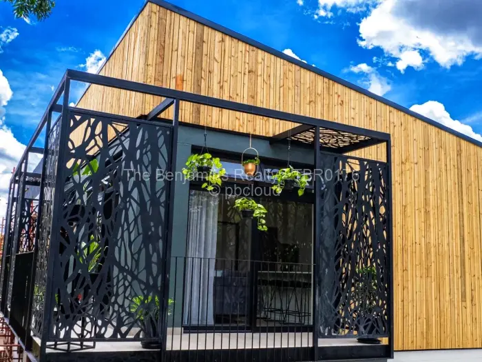 Townhouse/Cluster to Rent in Vainona, Harare