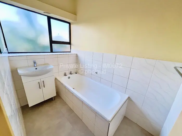 Townhouse/Cluster to Rent in Strathaven, Harare