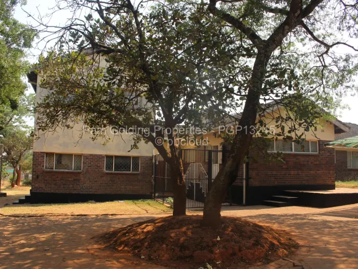 5 Bedroom House for Sale in Mandara, Harare