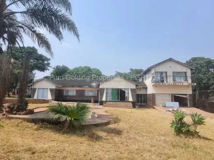 5 Bedroom House for Sale in Mandara, Harare