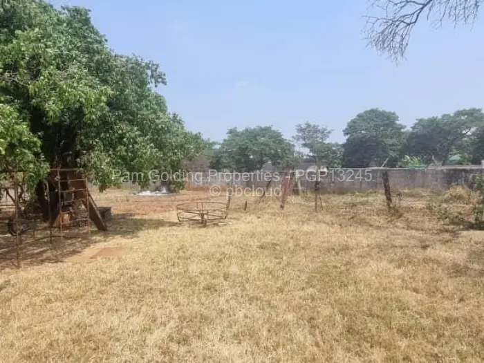 5 Bedroom House for Sale in Mandara, Harare