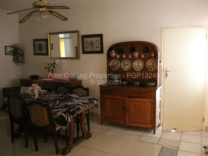 5 Bedroom House for Sale in Mandara, Harare