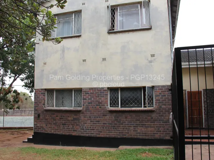 5 Bedroom House for Sale in Mandara, Harare
