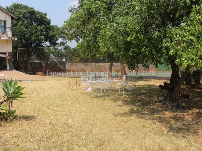 5 Bedroom House for Sale in Mandara, Harare