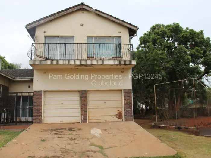 5 Bedroom House for Sale in Mandara, Harare