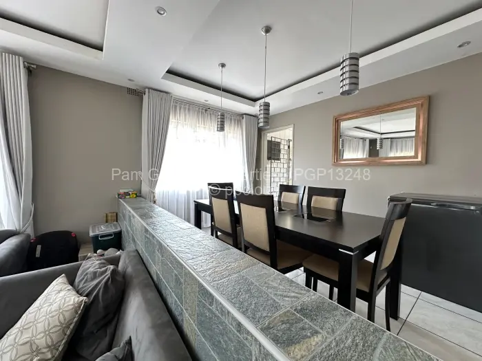 3 Bedroom House to Rent in Greendale