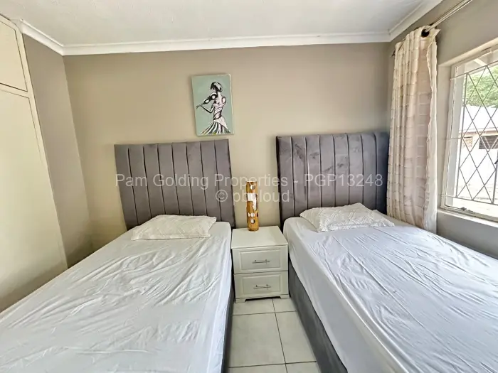 3 Bedroom House to Rent in Greendale