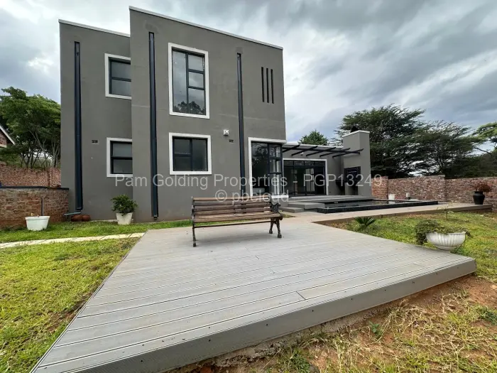 Townhouse/Cluster to Rent in Glen Lorne, Harare