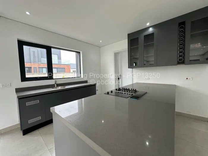 Townhouse/Cluster to Rent in Borrowdale West, Harare