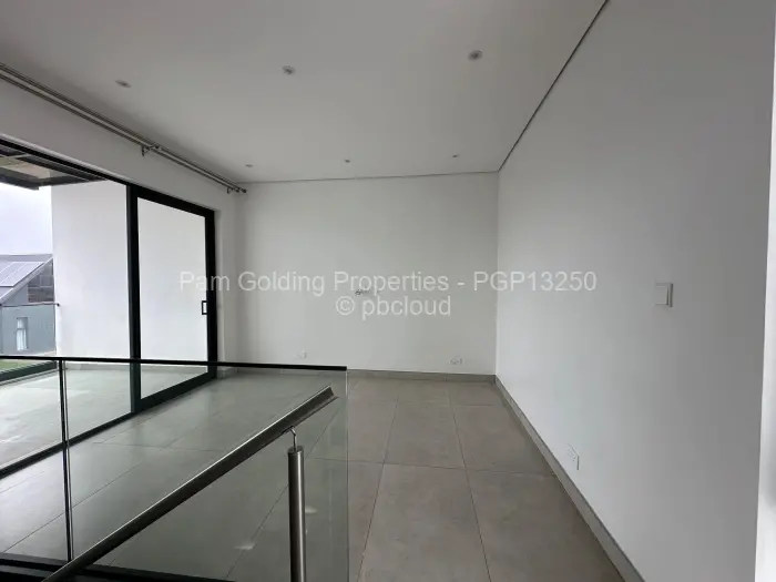 Townhouse/Cluster to Rent in Borrowdale West, Harare