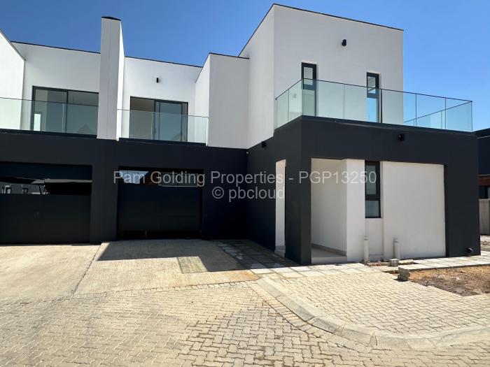 Townhouse/Cluster to Rent in Borrowdale West, Harare