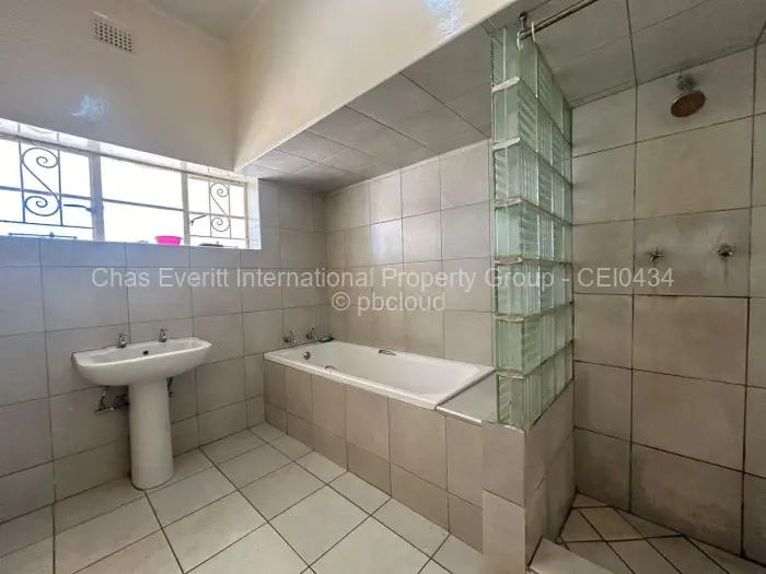 4 Bedroom House to Rent in Hillside Byo, Bulawayo