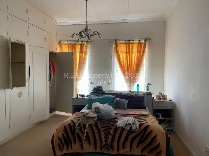 3 Bedroom House for Sale in Kumalo, Bulawayo