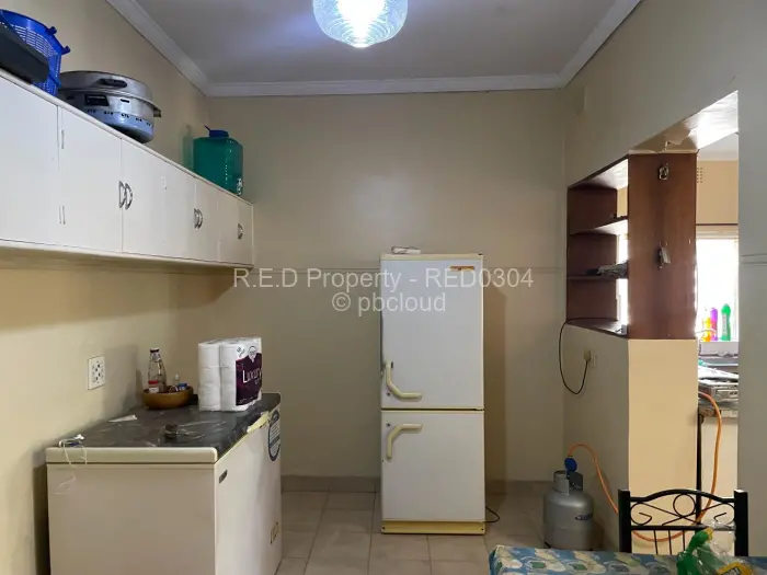 3 Bedroom House for Sale in Kumalo, Bulawayo