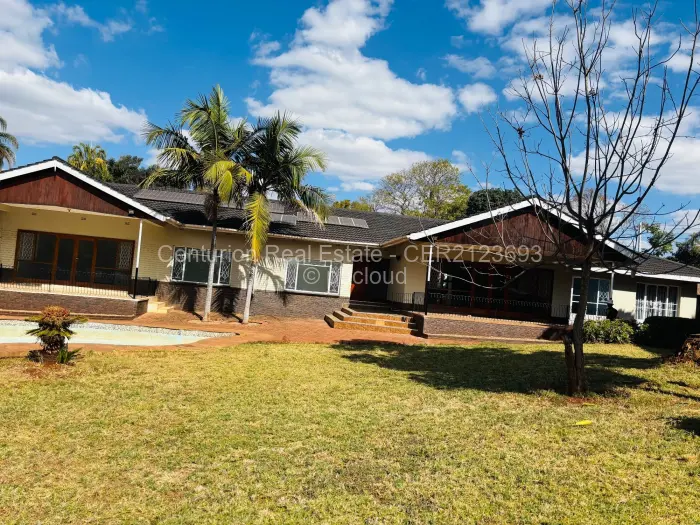 7 Bedroom House to Rent in Chisipite, Harare