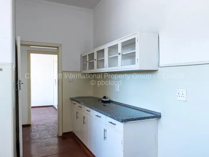 Flat/Apartment to Rent in Bulawayo City Centre, Bulawayo