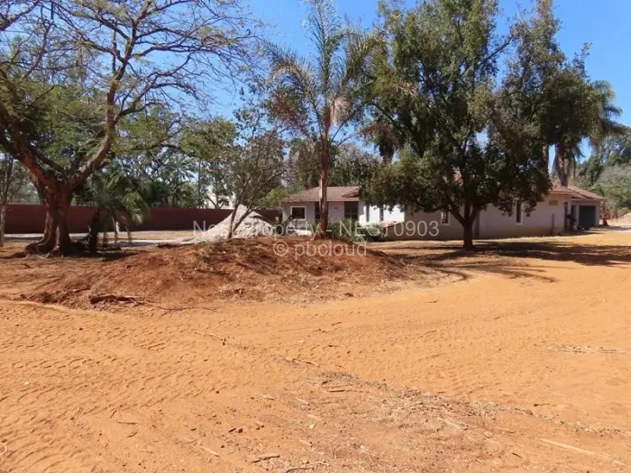 4 Bedroom House for Sale in Borrowdale, Harare