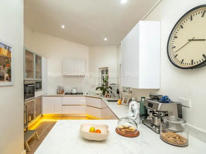 Townhouse/Cluster for Sale in Borrowdale, Harare