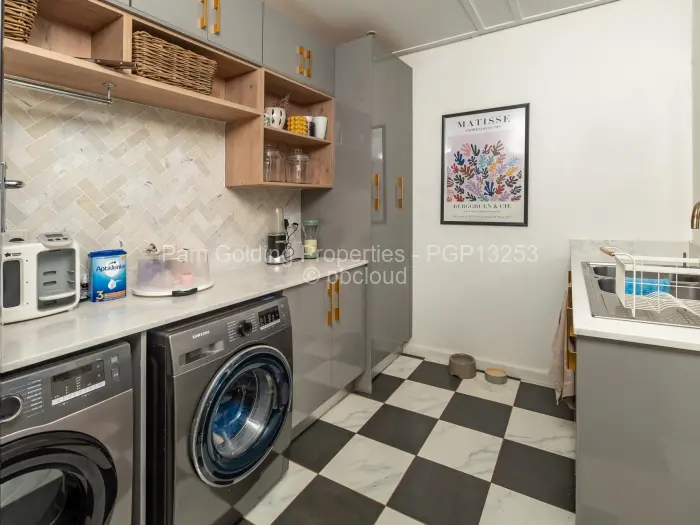 Townhouse/Cluster for Sale in Borrowdale, Harare