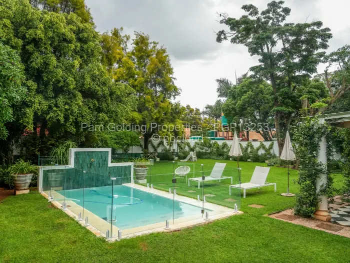 Townhouse/Cluster for Sale in Borrowdale, Harare