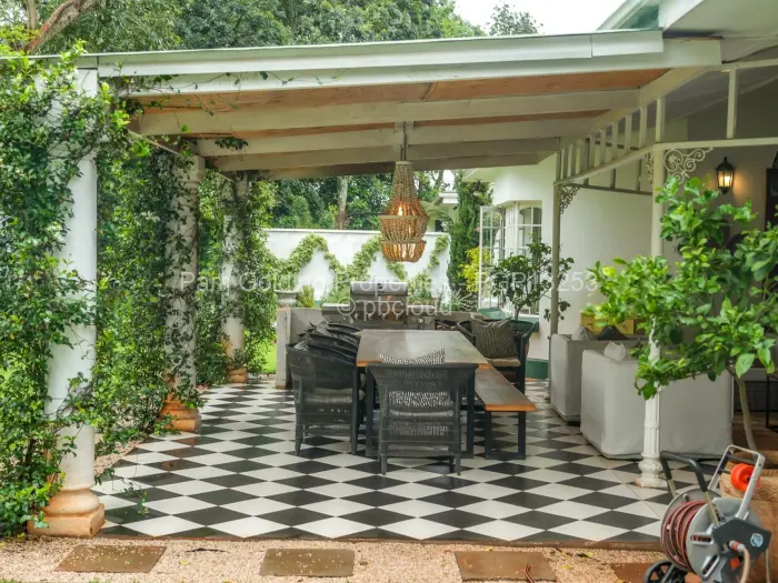 Townhouse/Cluster for Sale in Borrowdale, Harare