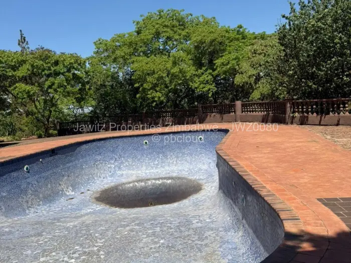 8 Bedroom House for Sale in Hogerty Hill, Harare